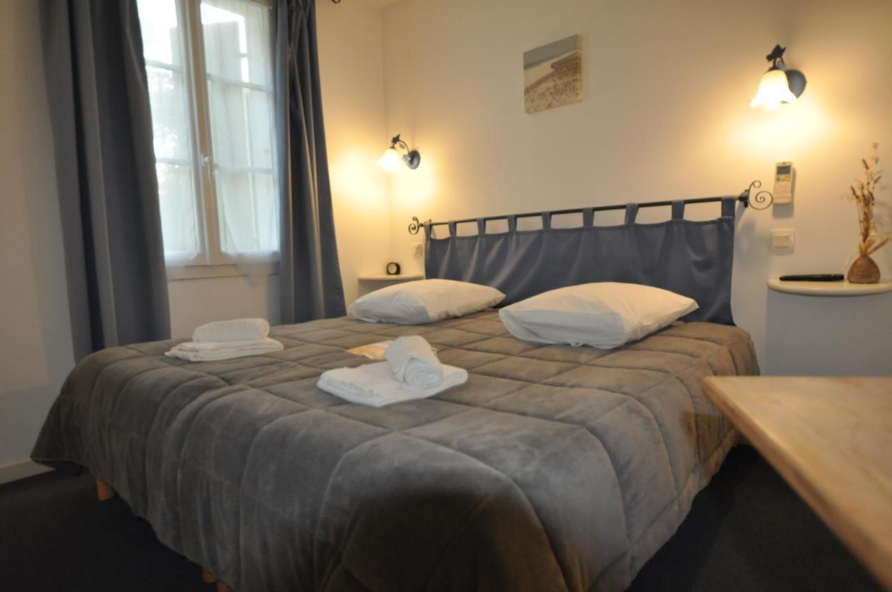 Le Concept Hotel Les Portes-en-Re Exterior photo